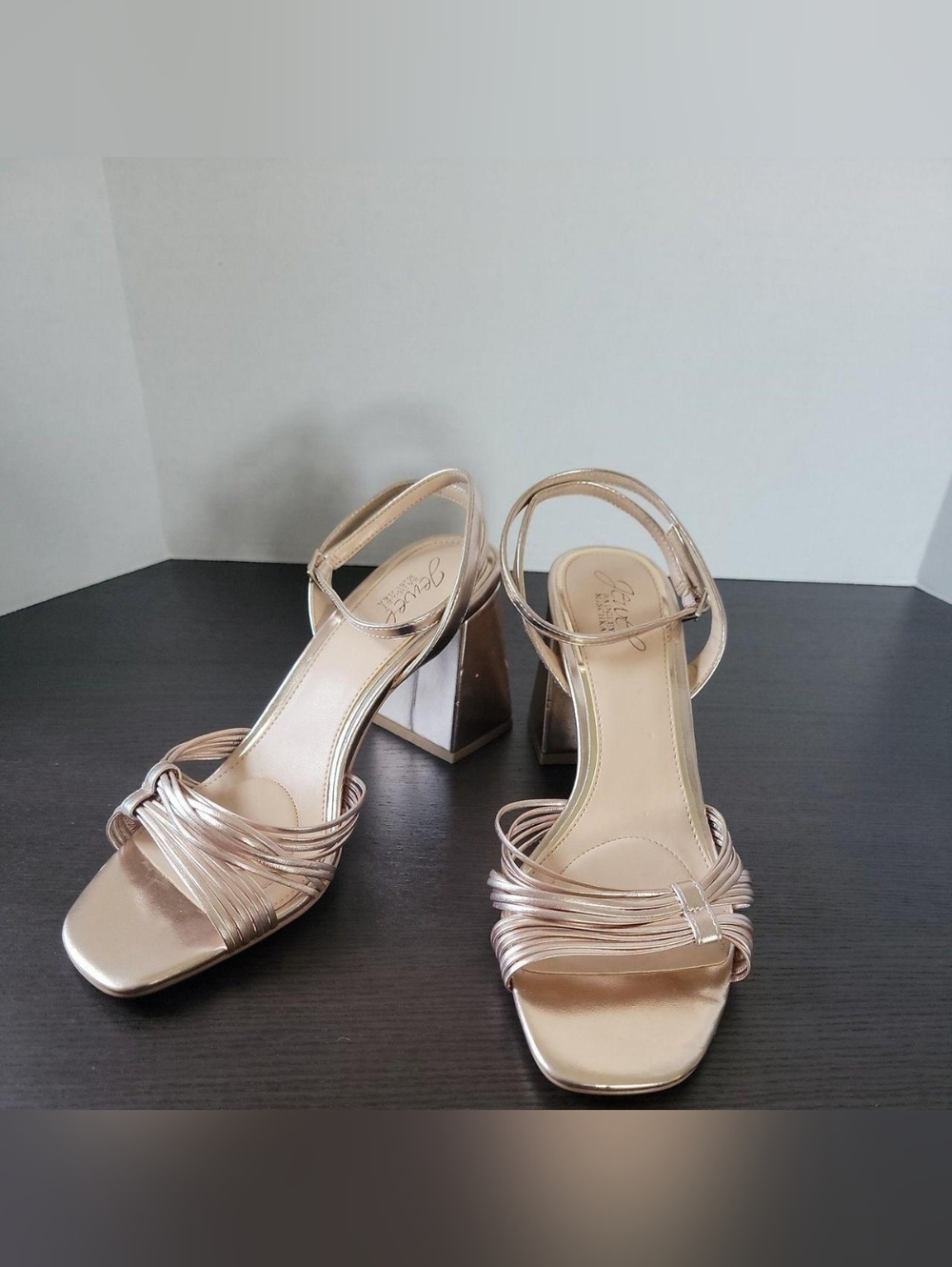Jewel Badgley Mischka Women's Gold Sandals